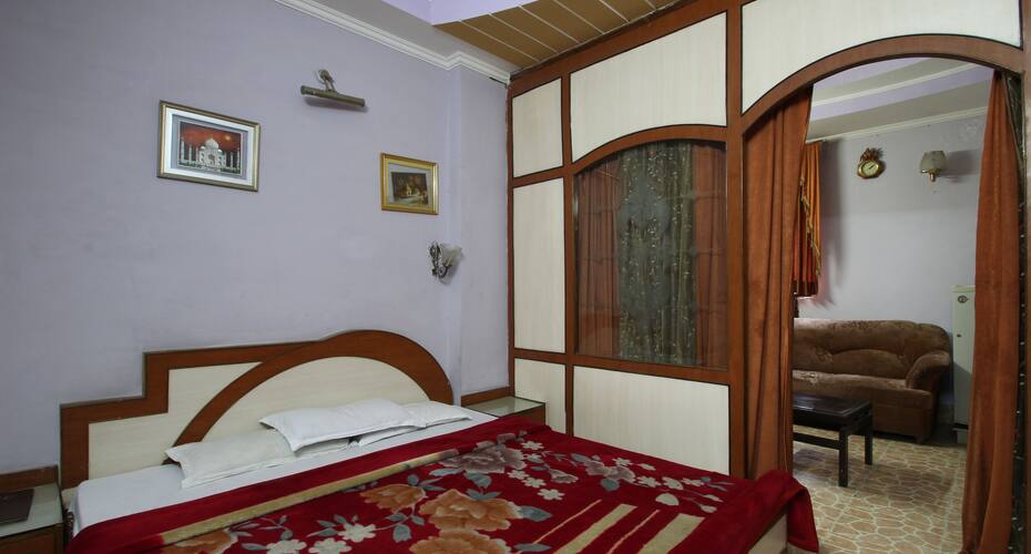 TG Rooms Karol Bagh 14A/25, New Delhi 2